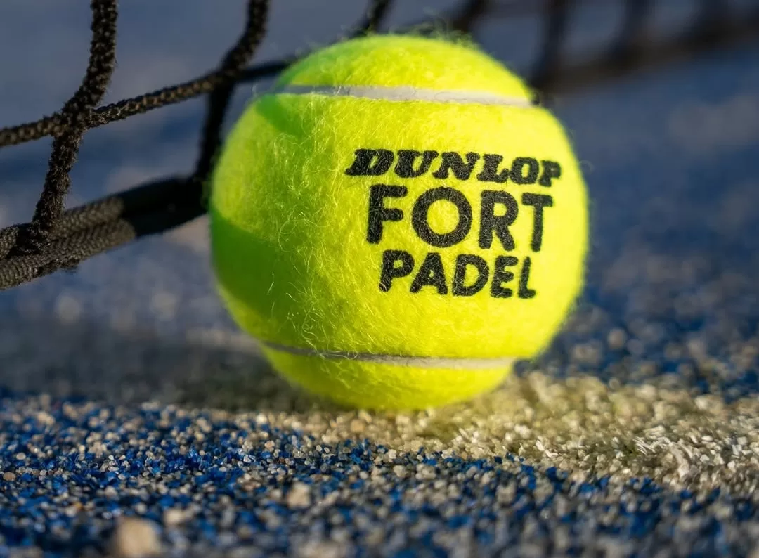 Palline da padel e palline da tennis: come scegliere quelle giuste per allenamento, partita e club