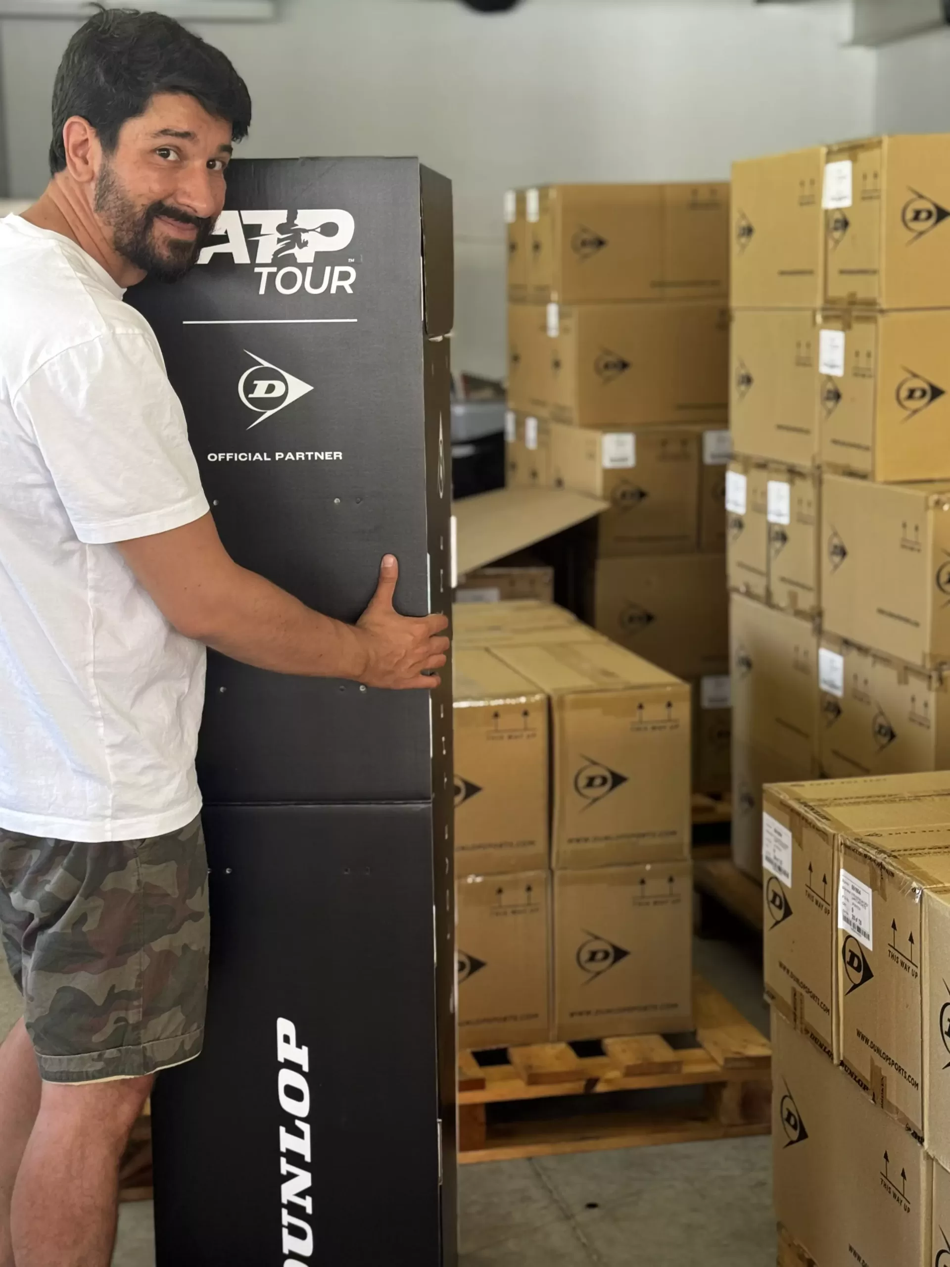 Stock locale e forniture professionali Voltera Sports