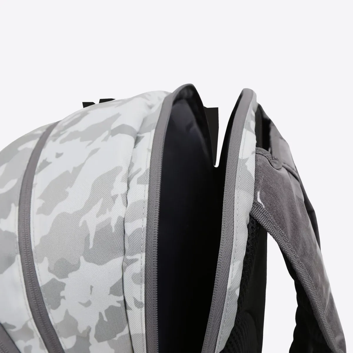 solinco backpack white camo 4